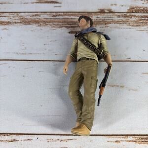 Uncharted 3 Nathan Drake Collector’s Edition Statue No Stand – Used